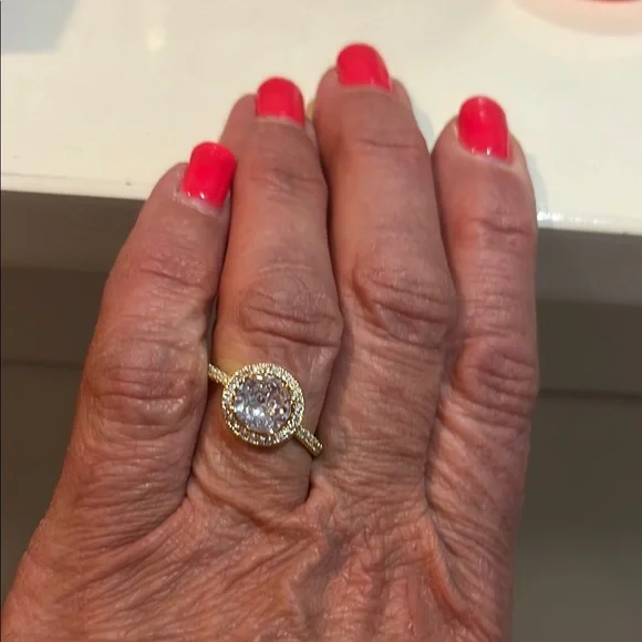 Beautiful Sparkly 14K Gold Plated Halo Ring - Picture 4 of 9